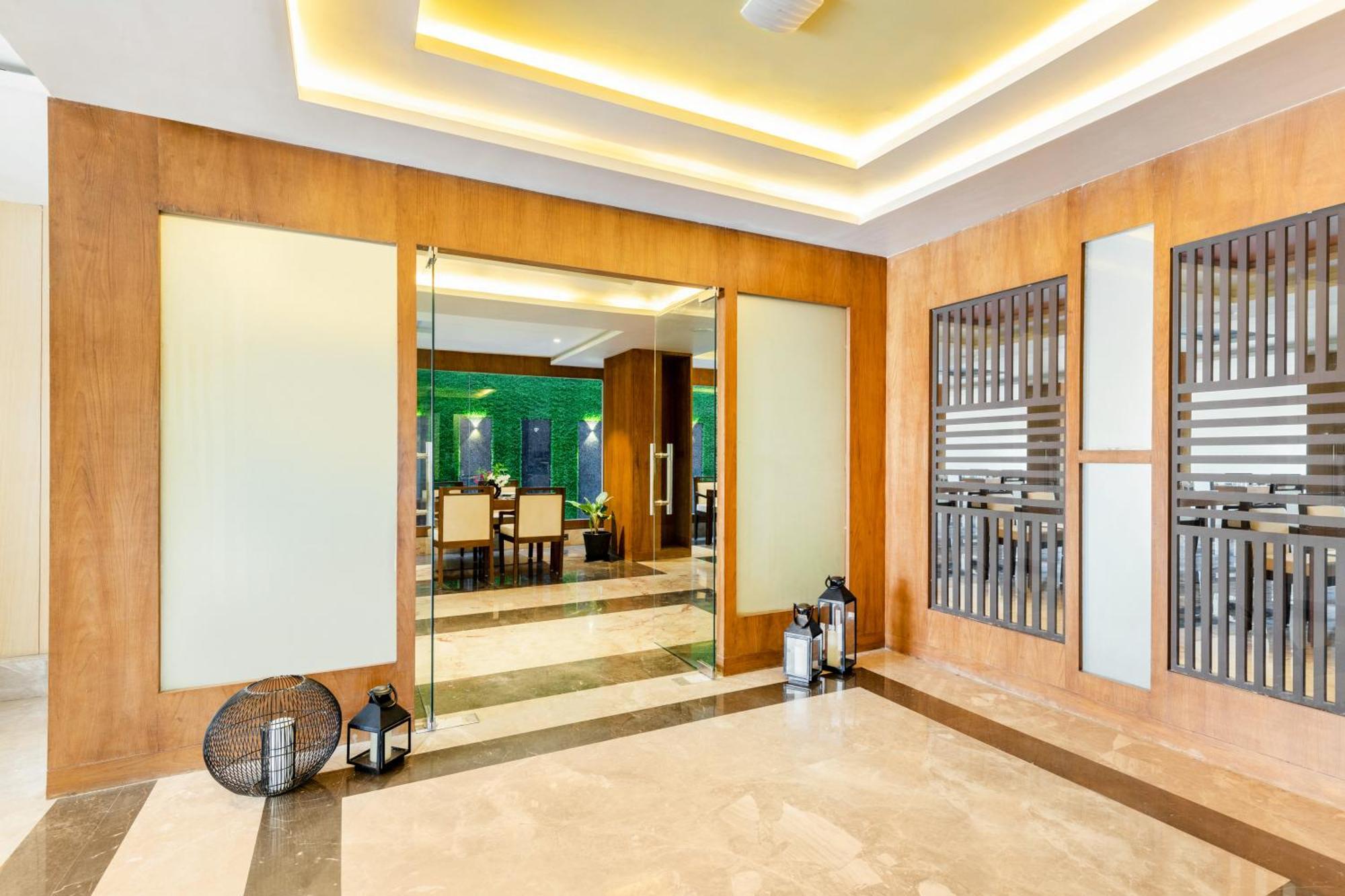 Seasons Sajjangarh Hotel Udaipur Buitenkant foto